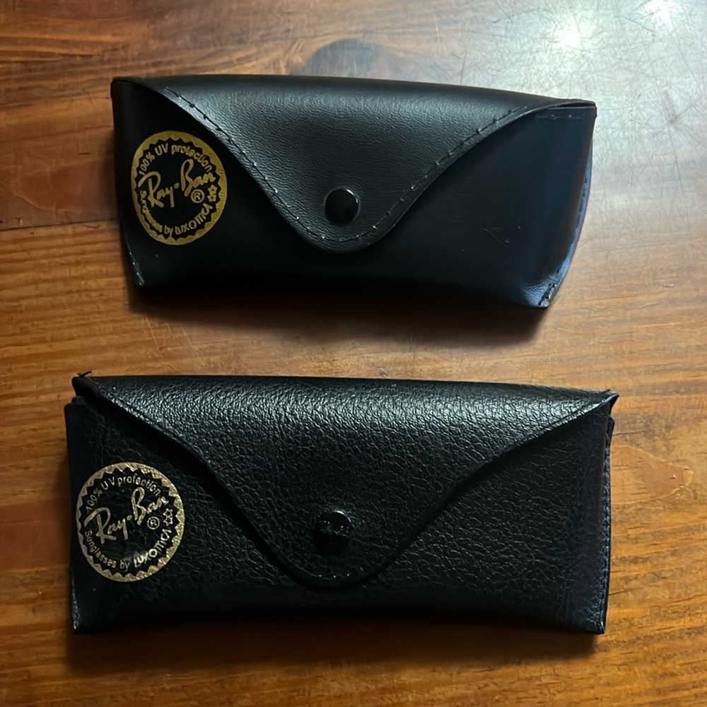 2Ray-Ban cases like new